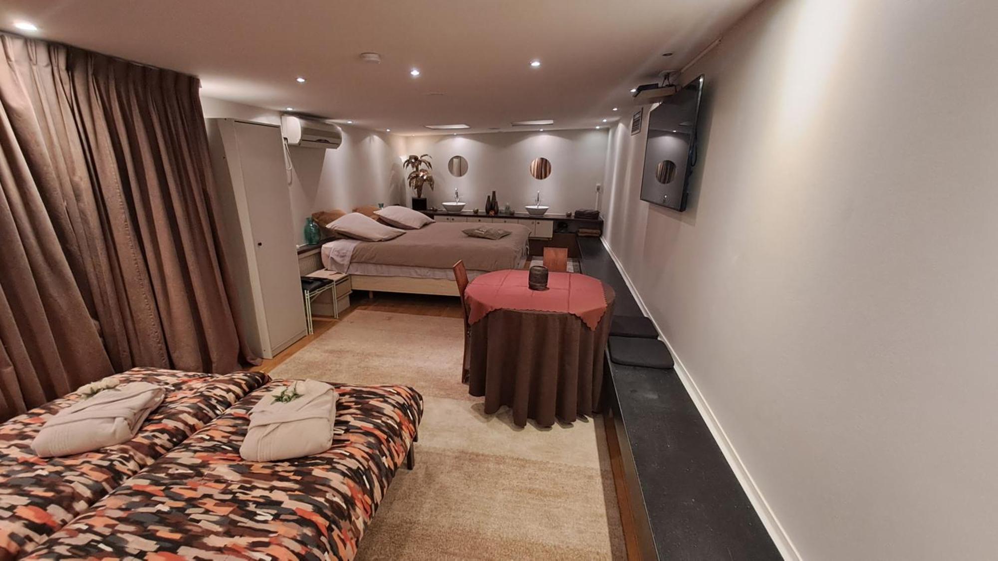 Beautyd Familie- Of Gezinskamer Junior-Suite Centrum Gullegem Wevelgem Ngoại thất bức ảnh